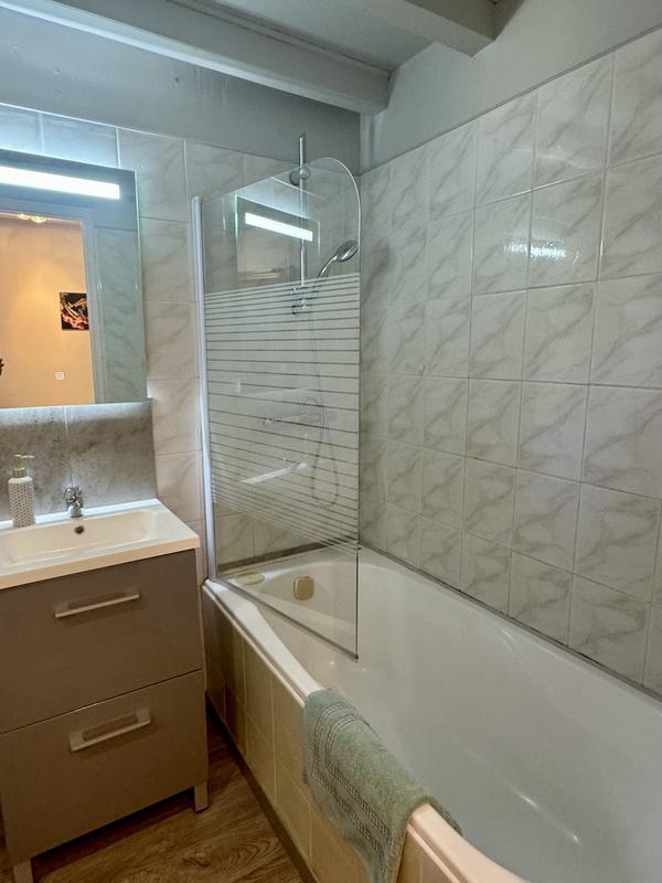 Maison - 235 m² - 8 pièces