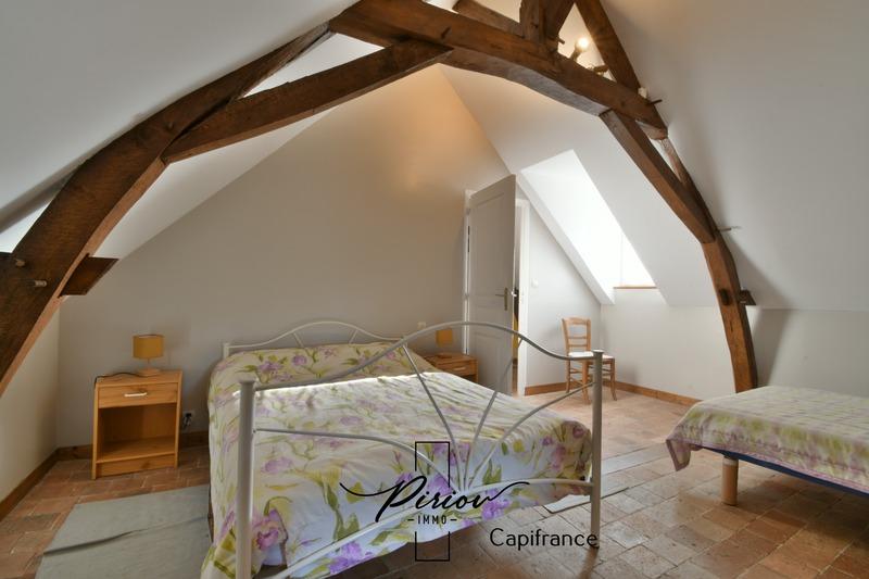 Propriété - 250 m² - 13 pièces