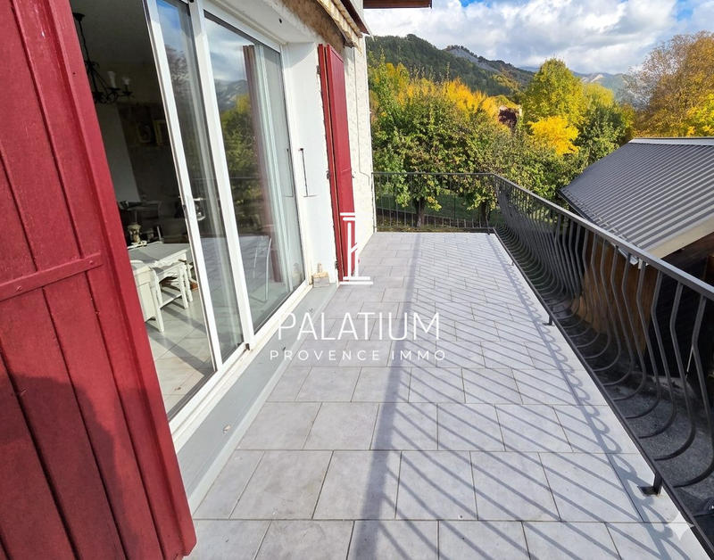 Maison - 135 m² - 6 pièces