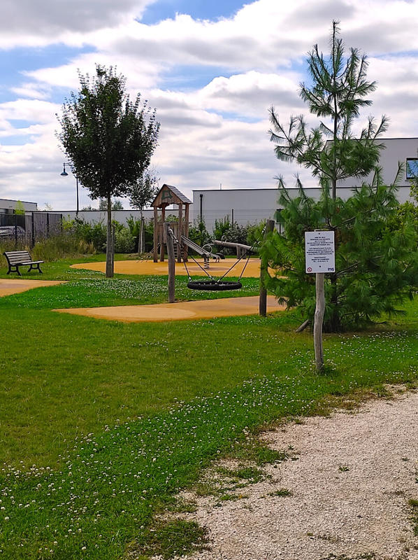 Appartement - 99 m² - 5 pièces