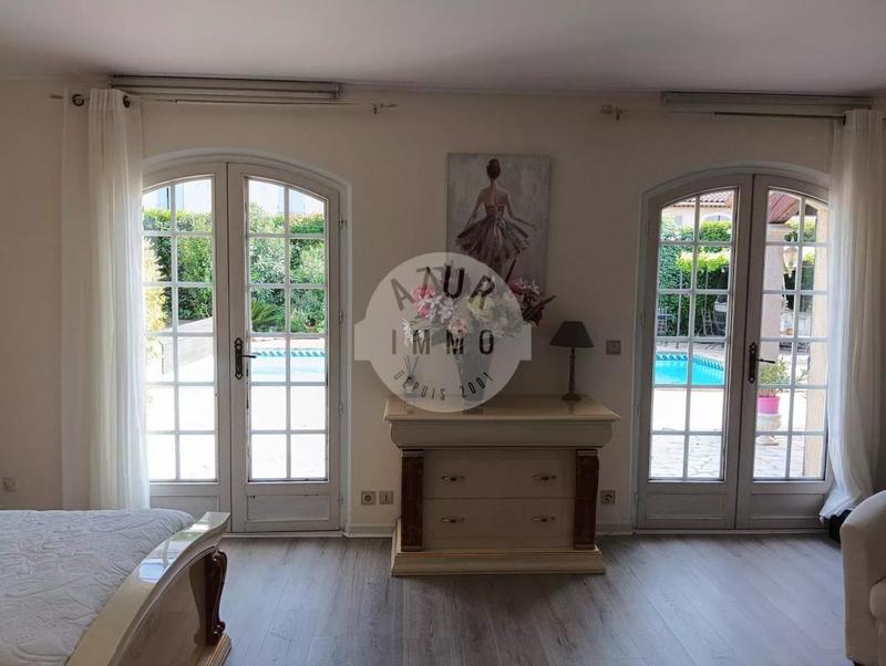 Maison - 160 m² - 5 pièces