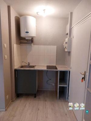 Studio - 14 m² - 1 pièce
