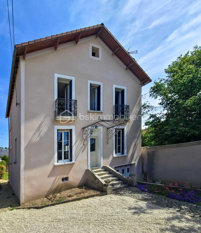 Maison - 136 m² - 6 pièces