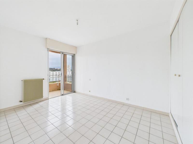 Appartement - 82 m² - 3 pièces