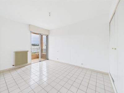 Appartement - 82 m² - 3 pièces