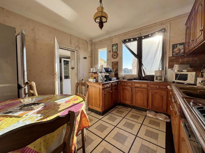 Maison - 171 m² - 7 pièces