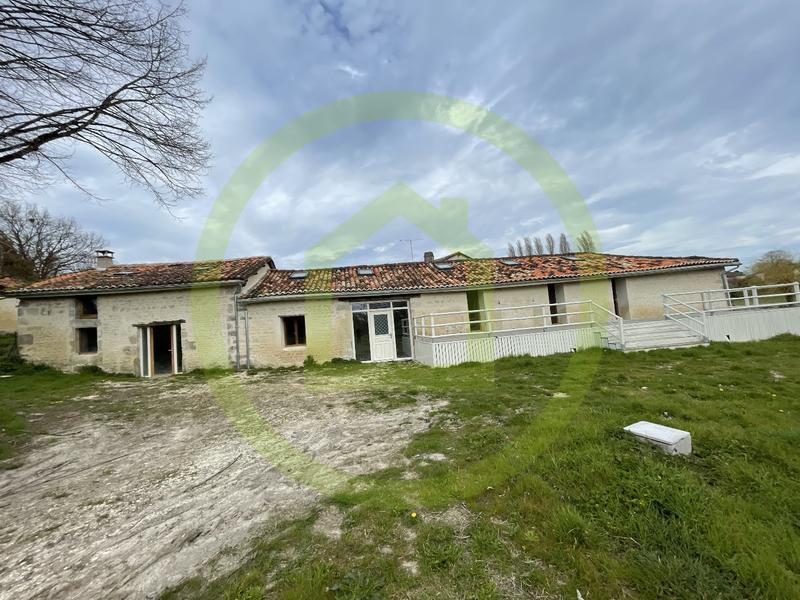 Maison - 210 m² - 5 pièces