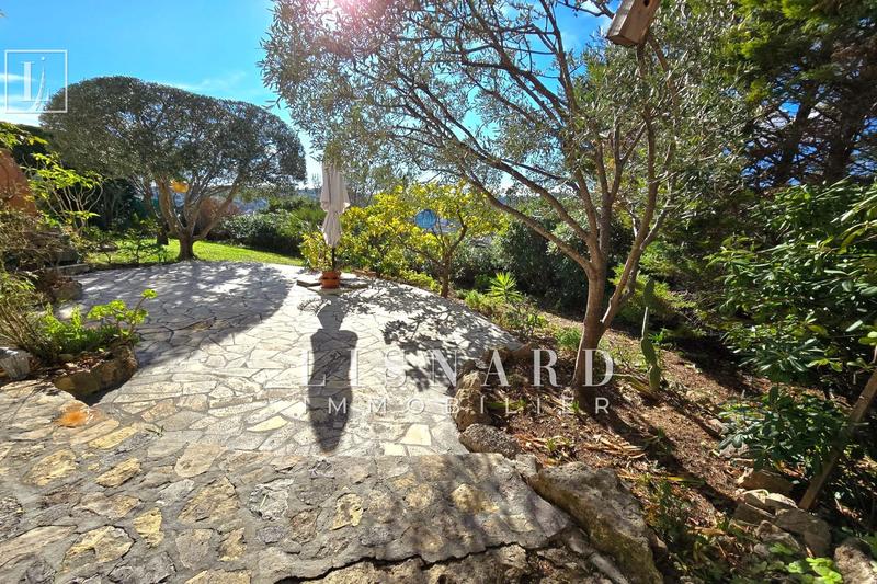 Maison - 104 m² - 4 pièces