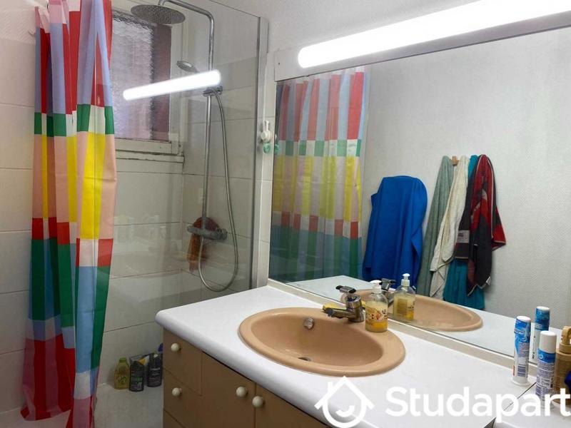 Appartement - 64 m² - 1 pièce