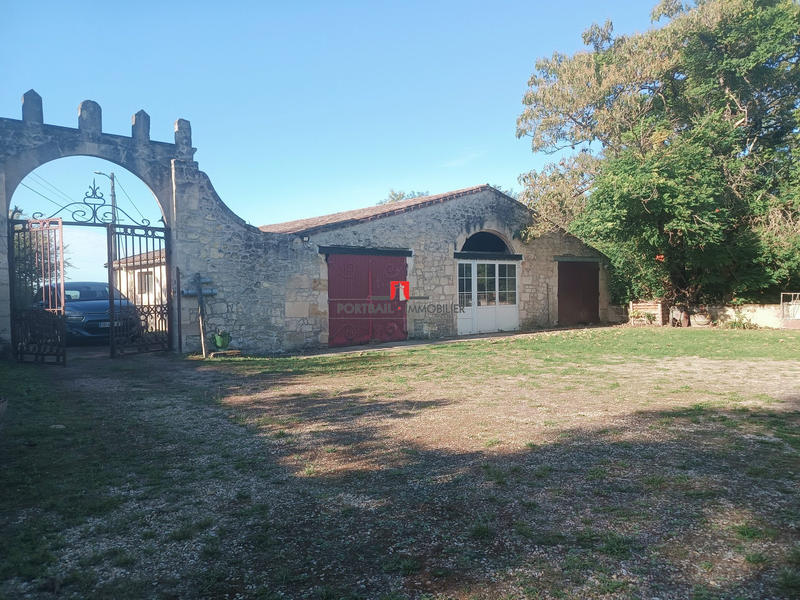 Maison - 215 m² - 5 pièces