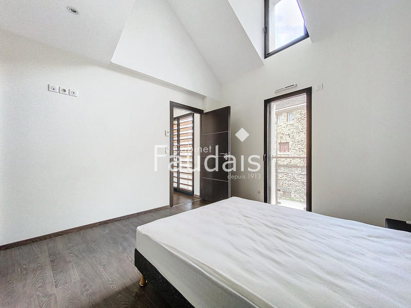 Maison - 224 m² - 8 pièces