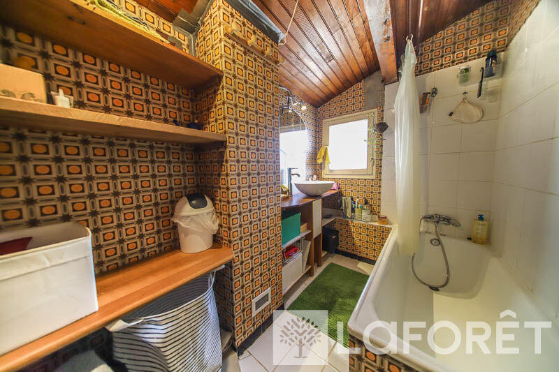 Maison - 96 m² - 3 pièces