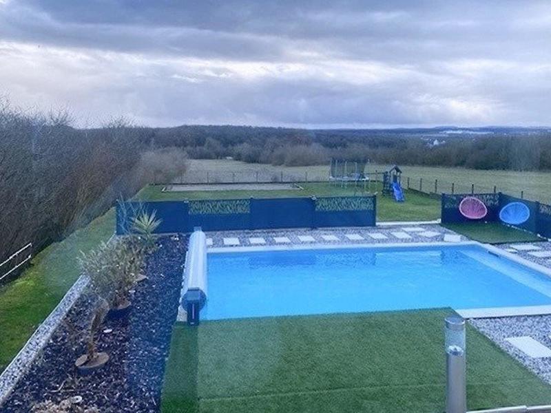 Villa - 361 m² - 8 pièces