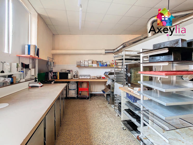 Fonds de commerce - Magasins - 234 m²