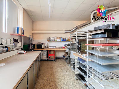 Fonds de commerce - Magasins - 234 m²