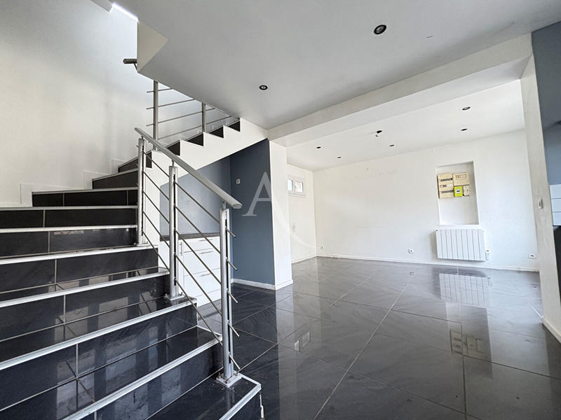 Maison - 53 m² - 23 pièces