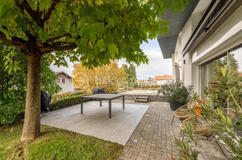 Maison d'architecte - 219 m² - 8 pièces