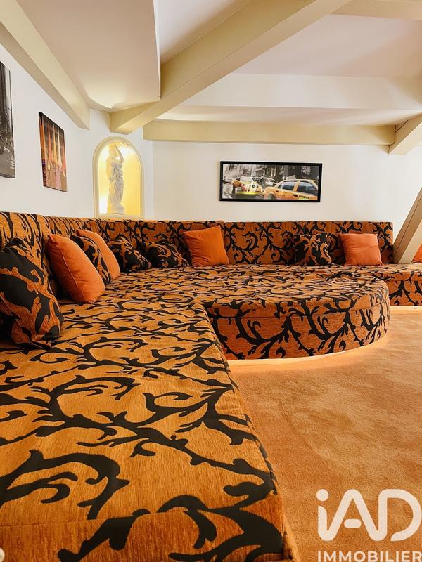 Maison - 732 m² - 20 pièces