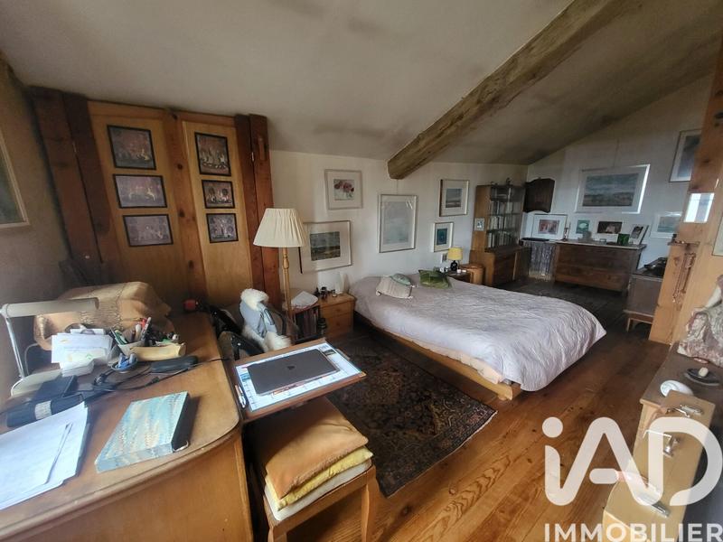 Maison - 227 m² - 7 pièces