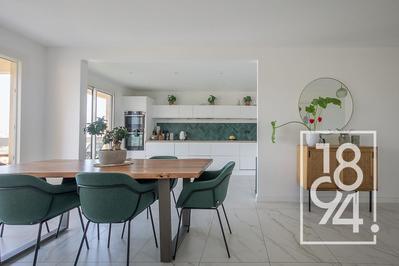 Appartement - 105 m² - 5 pièces