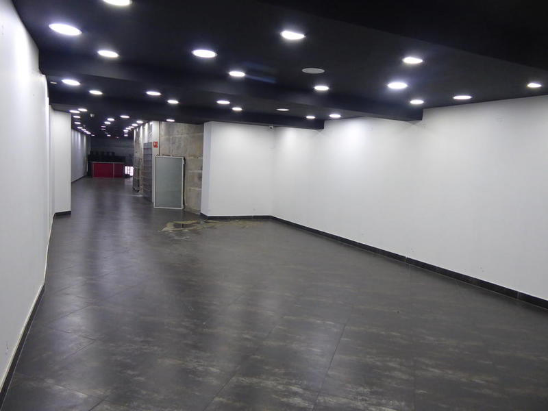 Local commercial - 175 m²