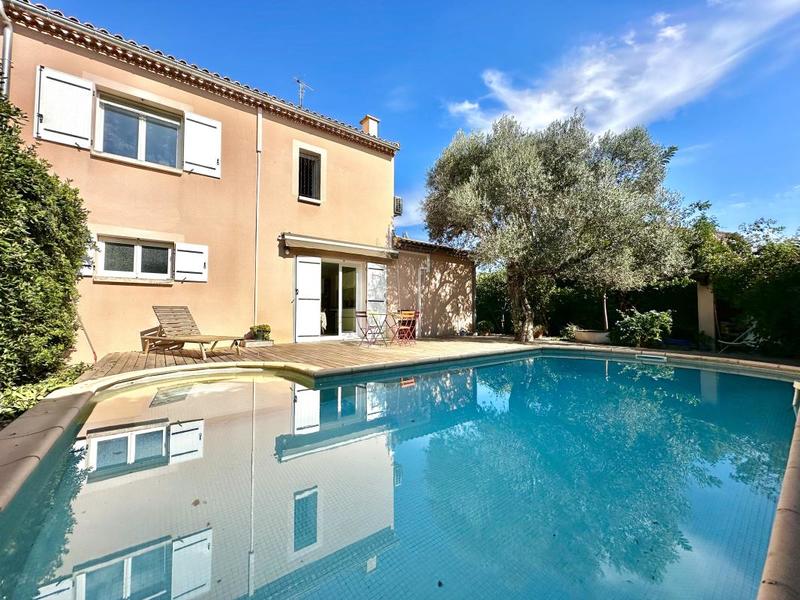 Villa - 123 m² - 4 pièces