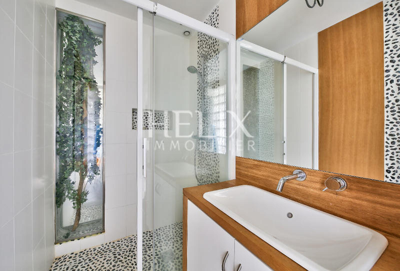 Maison - 190 m² - 8 pièces