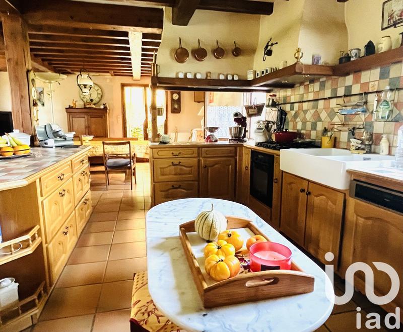 Maison - 275 m² - 8 pièces