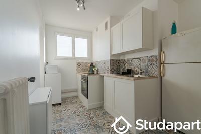 Chambre - 74 m² - 1 pièce