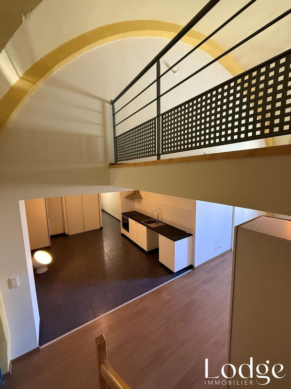 Appartement - 72 m² - 2 pièces