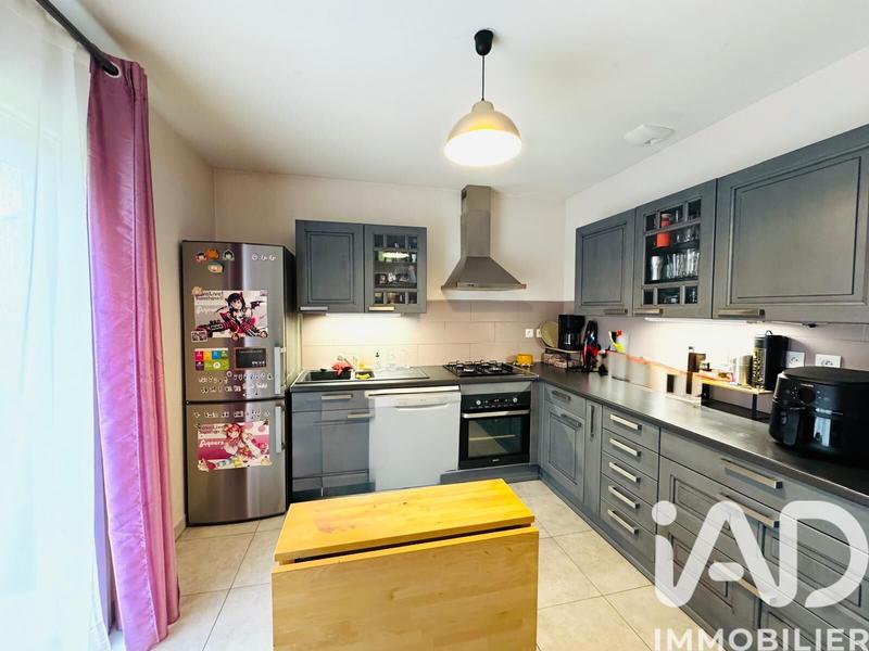 Maison - 90 m² - 5 pièces