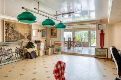 Maison - 215 m² - 9 pièces