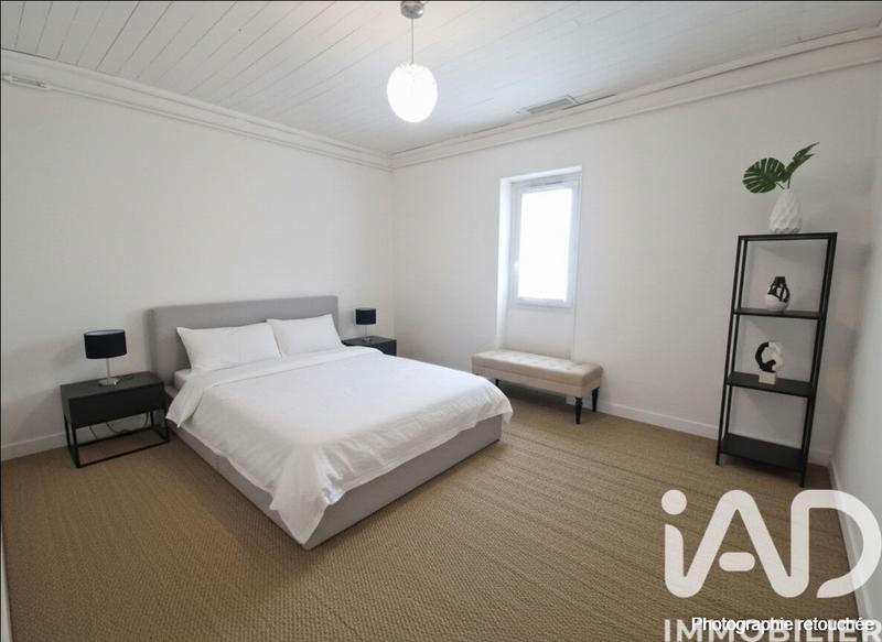 Maison - 206 m² - 8 pièces