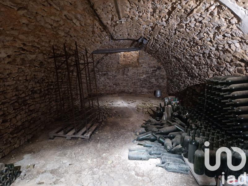 Maison - 300 m² - 5 pièces