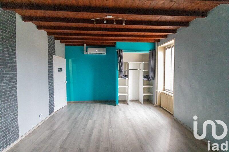 Maison - 233 m² - 8 pièces