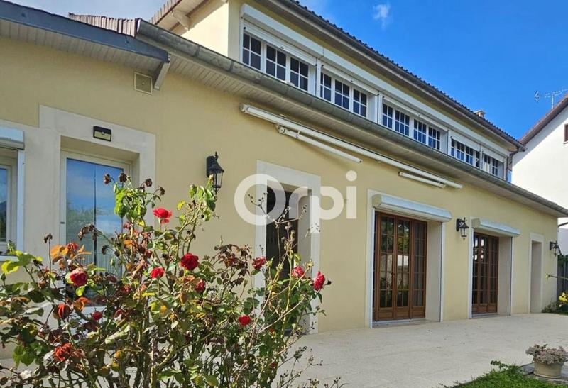 Maison - 170 m² - 7 pièces