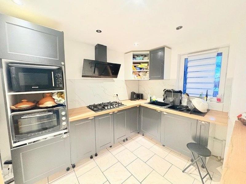 Maison - 110 m² - 6 pièces