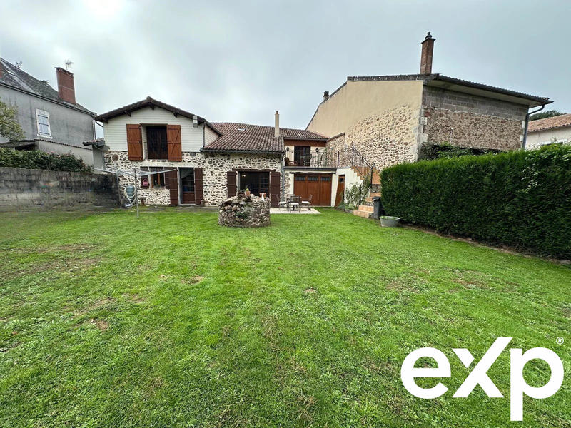 Maison - 239 m² - 8 pièces