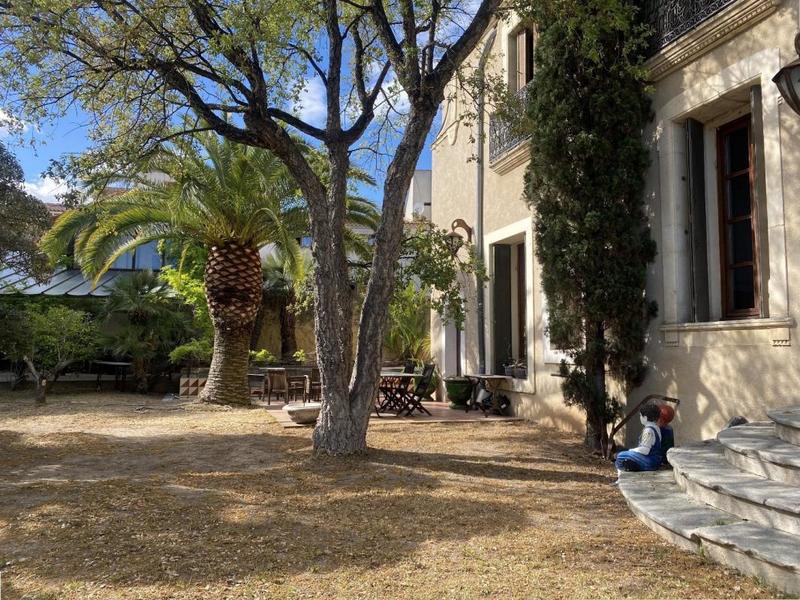 Maison - 259 m² - 9 pièces