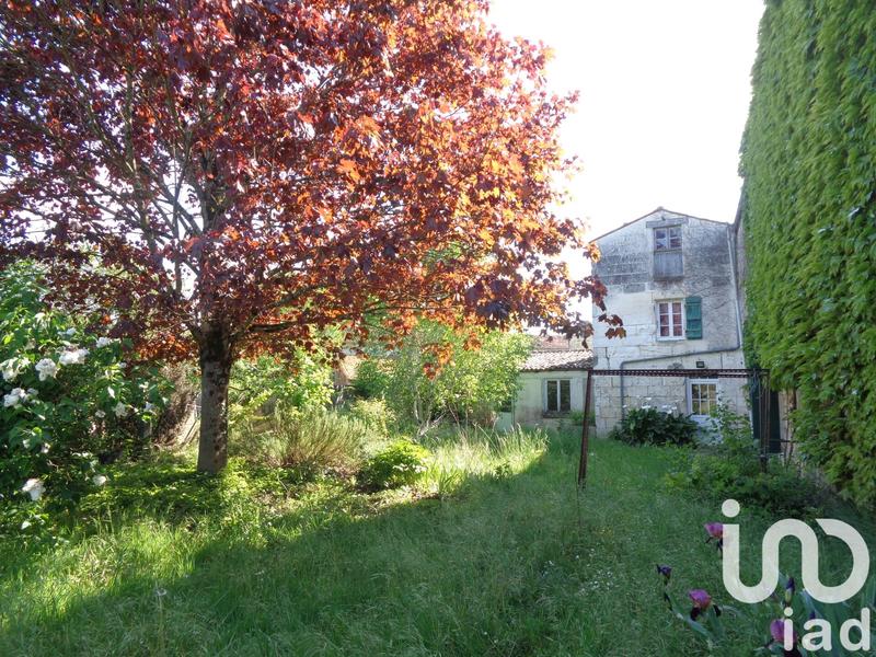 Maison - 300 m² - 9 pièces