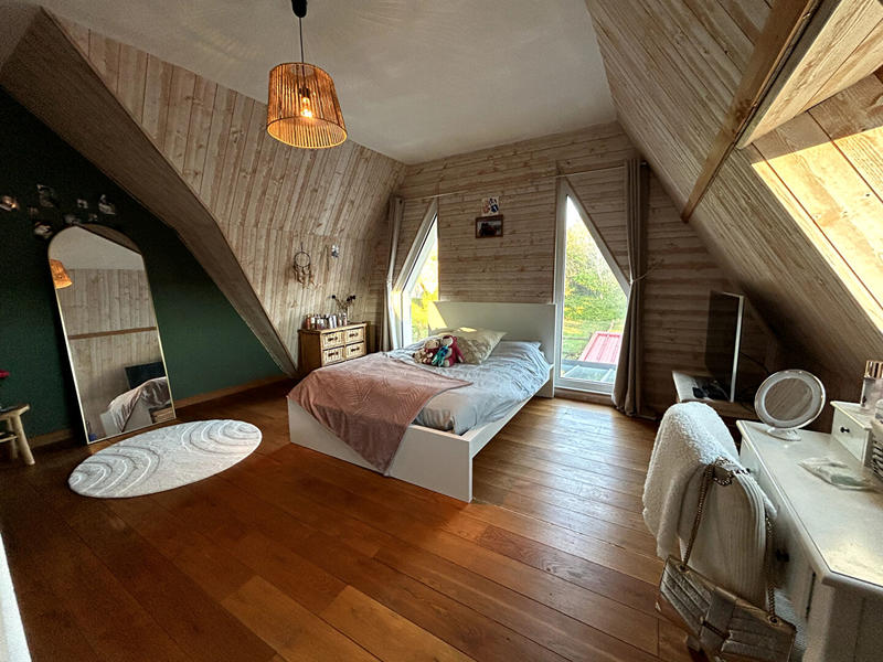 Maison - 200 m² - 5 pièces