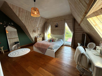 Maison - 200 m² - 5 pièces