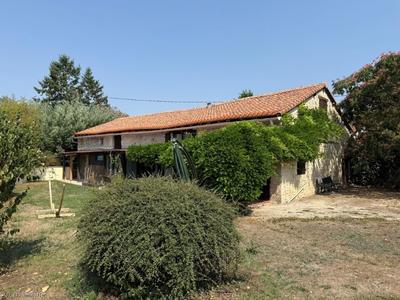 Maison en pierre - 140 m² - 9 pièces