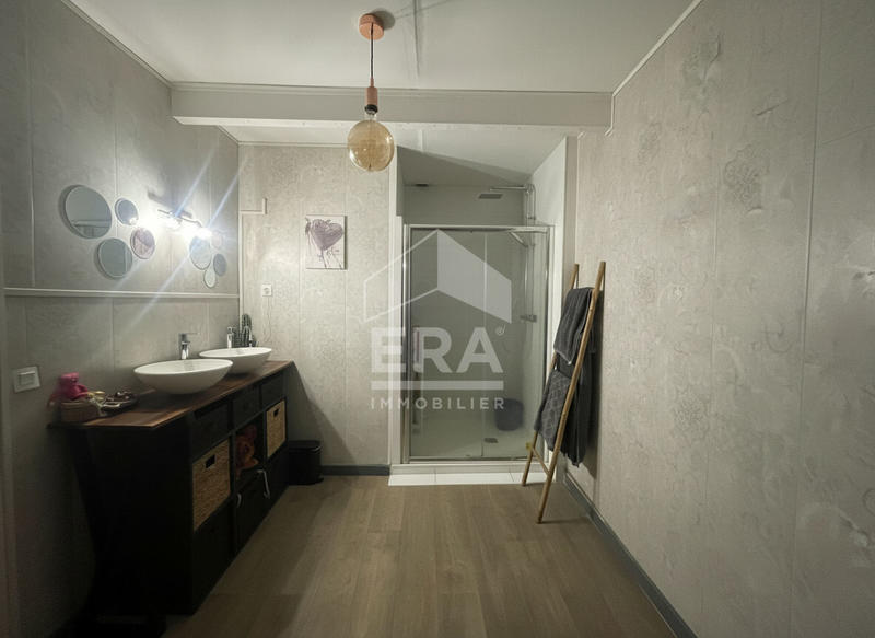 Maison - 122 m² - 4 pièces