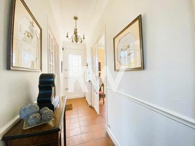 Maison - 191 m² - 7 pièces