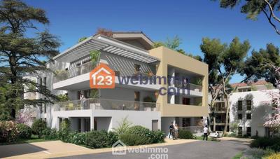 Appartement - 96 m² - 4 pièces