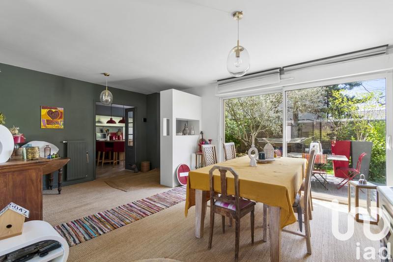 Maison - 198 m² - 7 pièces