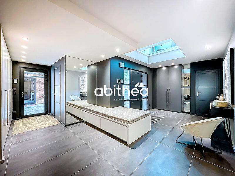 Villa - 388 m² - 9 pièces