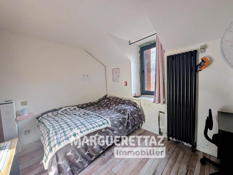 Maison jumelée - 90 m² - 4 pièces
