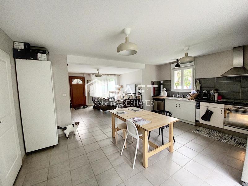 Maison - 93 m² - 5 pièces